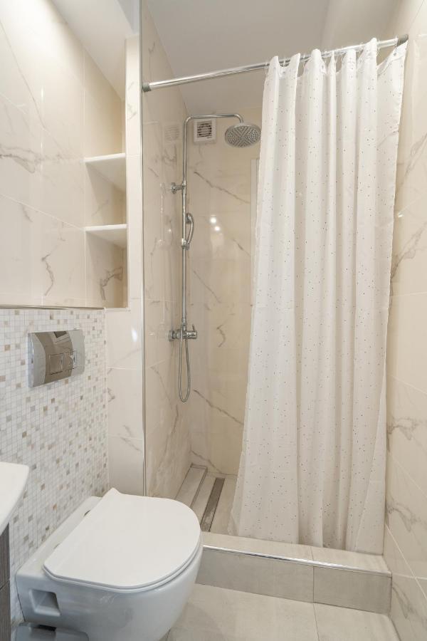 Comfy Apt Next To Metro Афины Экстерьер фото